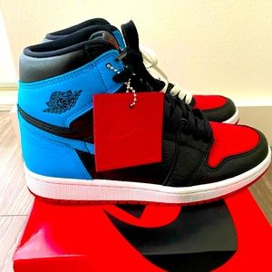 Jordan 1 Wmns Retro High NC to CHI
